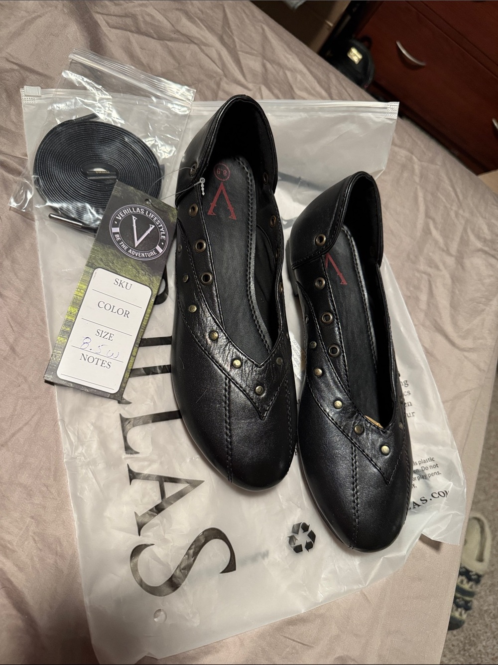 Verillas Elderwood Slippers 8.5 Black Women's New
